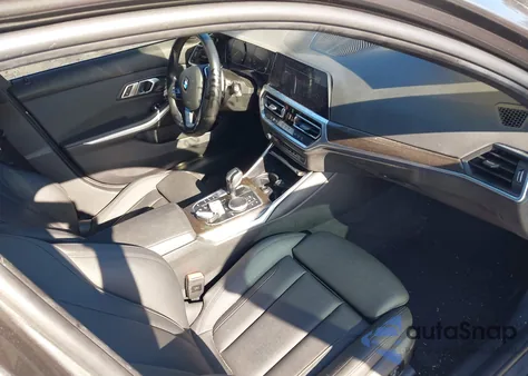 2021 BMW 330I z USA, uszkodzony, nr VIN 3MW5R1J05M8B68628